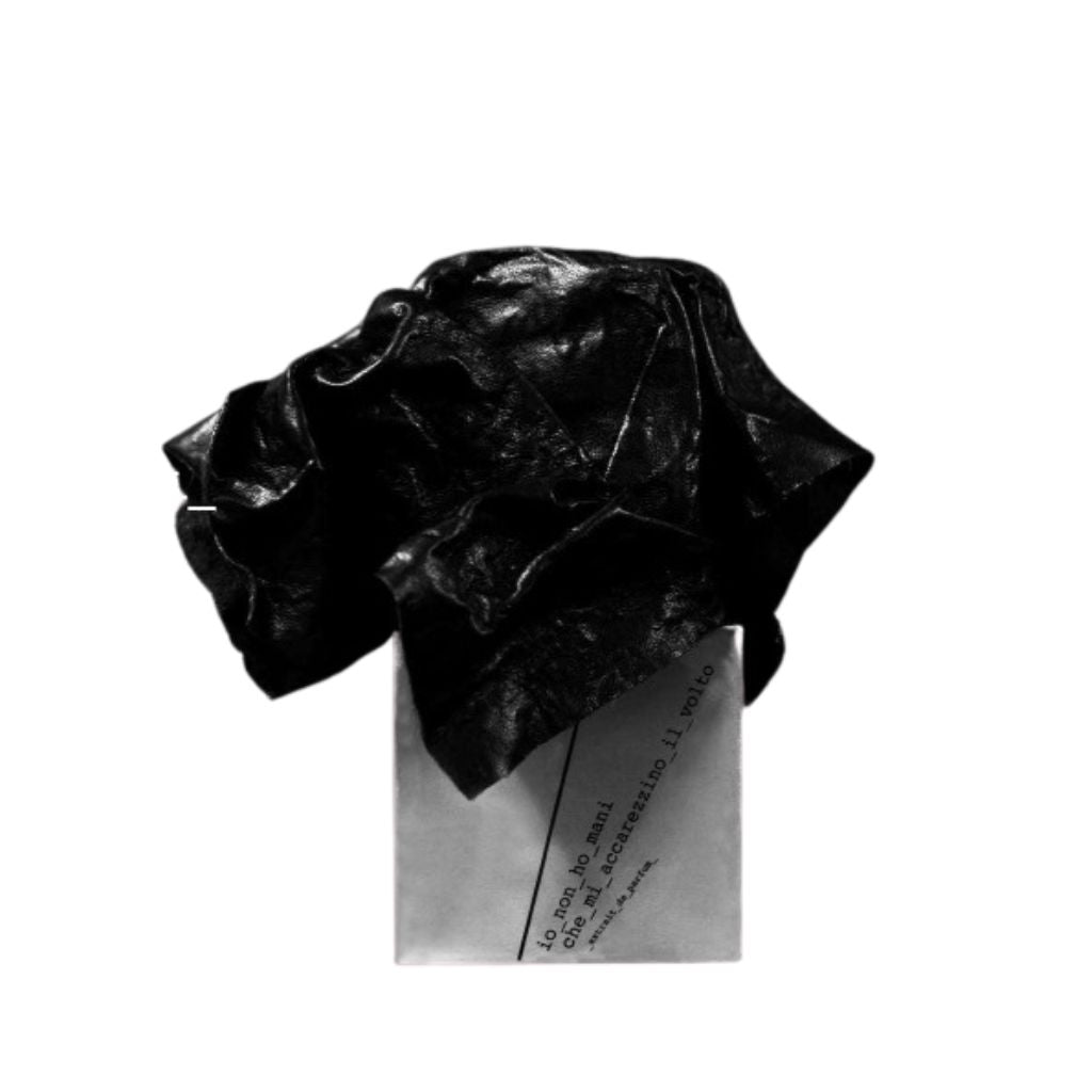 Filippo Sorcinelli Perfumes born in 2014; dedicated to the artistic passions of their creator:
Gothic art, music, photographyƒ¢¢¬‚¦the fog.Shop at fragrapedia.com