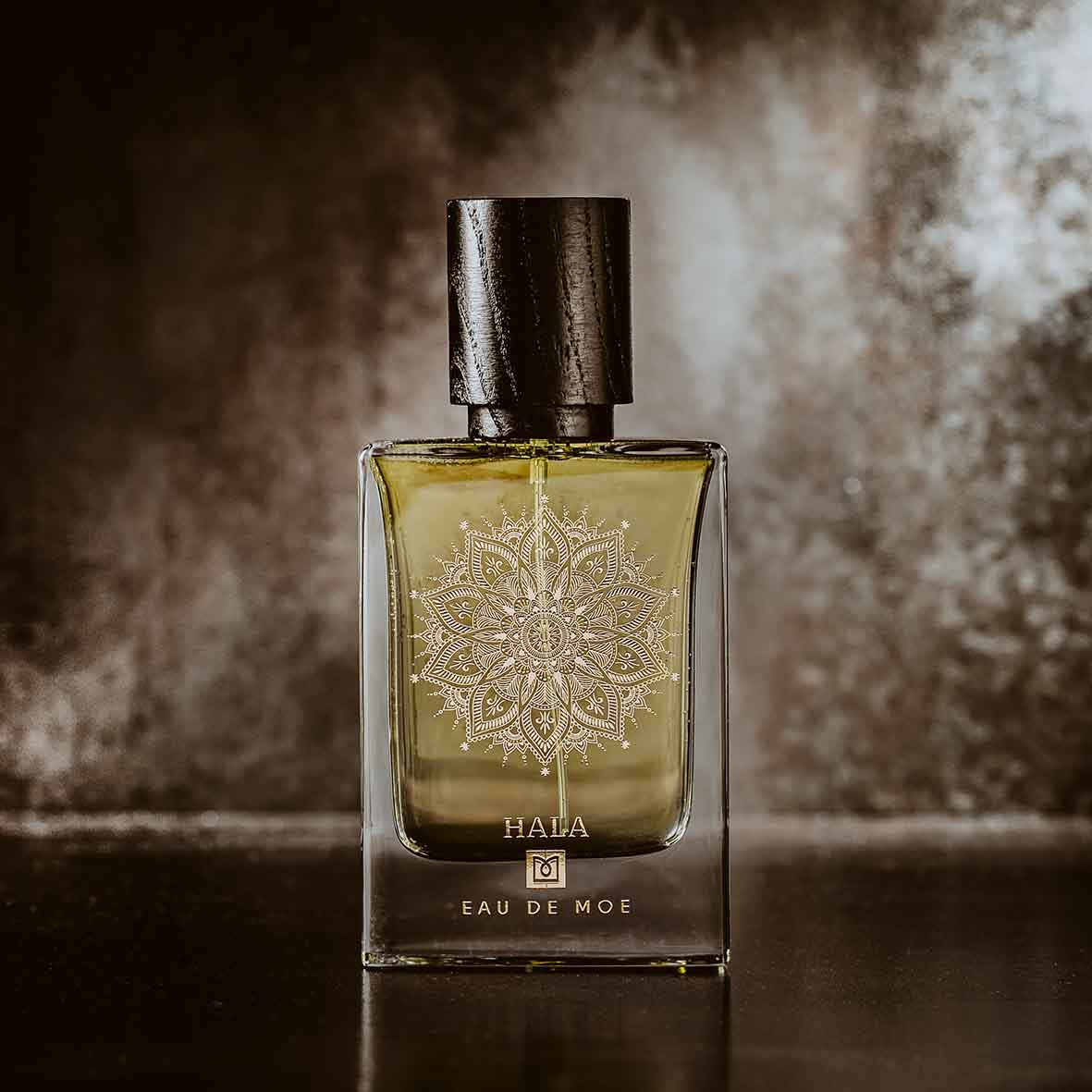 Eau De Moe was created to help share the interpretations of a fusion: "scent and art". Inspirations come from a life filled with wandering travels, different adventures and sparkling discoveries.Shop at fragrapedia.com