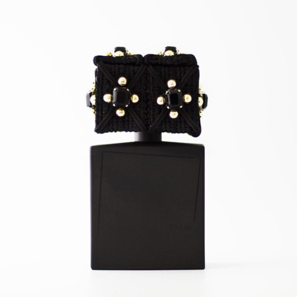 Filippo Sorcinelli Perfumes born in 2014; dedicated to the artistic passions of their creator:
Gothic art, music, photographyƒ¢¢¬‚¦the fog.Shop at fragrapedia.com