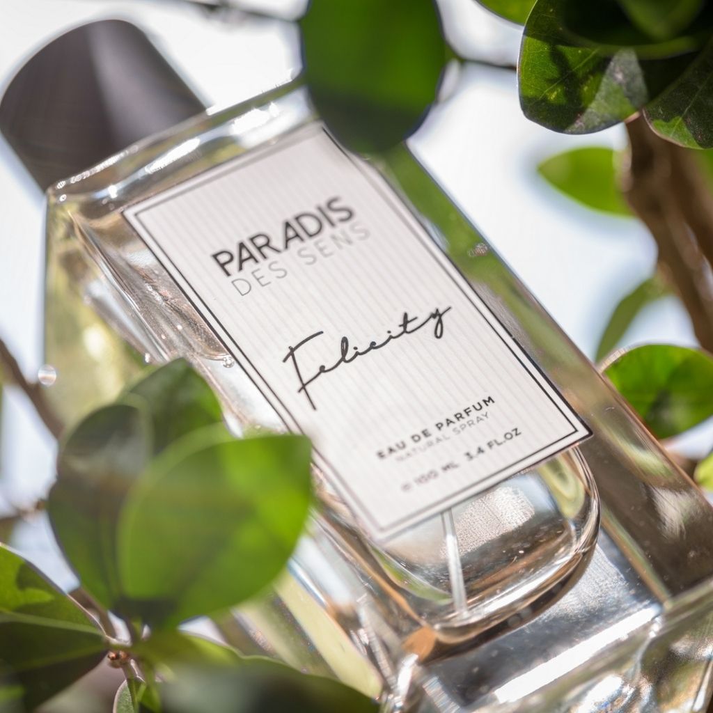 PARADIS DES SENSƒÆ’s scents are all created with the finest materials & hundreds of years old craftsman ship, paired with cutting edge technology, produced to the world by Arcadie De Niche, a symbol of beauty at the heart of Paris, Champs-ƒÆ’AE€™ƒ¢¢¬‚°lysƒÆ’AE€™‚©es.
