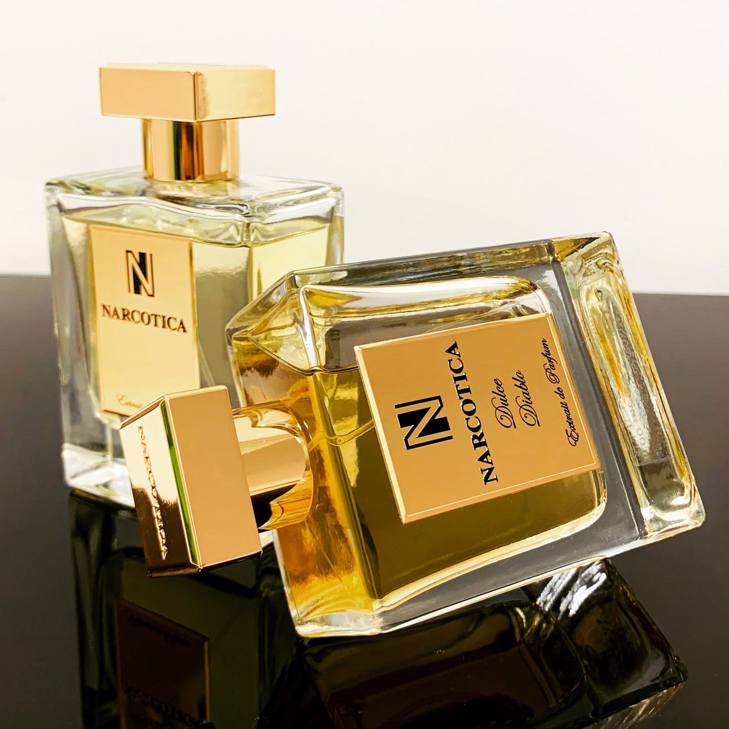 Narcotica Perfumes launched in 2021. A Woody Spicy Unisex fragrance. Perfumer Claude Dir. At Fragrapedia.com