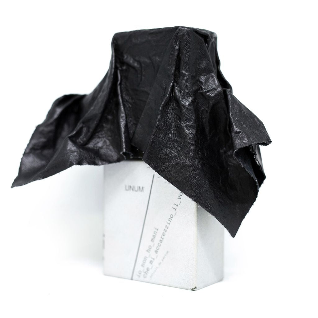 Filippo Sorcinelli Perfumes born in 2014; dedicated to the artistic passions of their creator:
  Gothic art, music, photographyÆ’Â¢Â¢Â¬â€šÂ¦the fog.Shop at fragrapedia.com