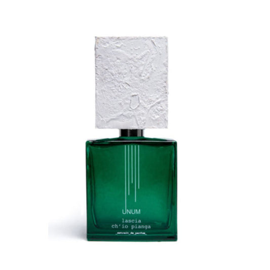 Filippo Sorcinelli Perfumes born in 2014; dedicated to the artistic passions of their creator:
  Gothic art, music, photographyÆ’Â¢Â¢Â¬â€šÂ¦the fog.Shop at fragrapedia.com